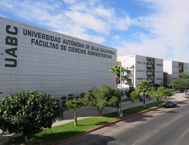 Cumple medio siglo la Facultad de Ciencias Administrativas de UABC