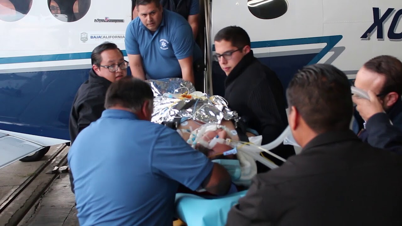 Traslado de joven médico en ambulancia aérea