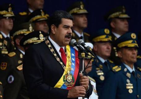 Atentan contra Maduro en Caracas; resulta ileso
