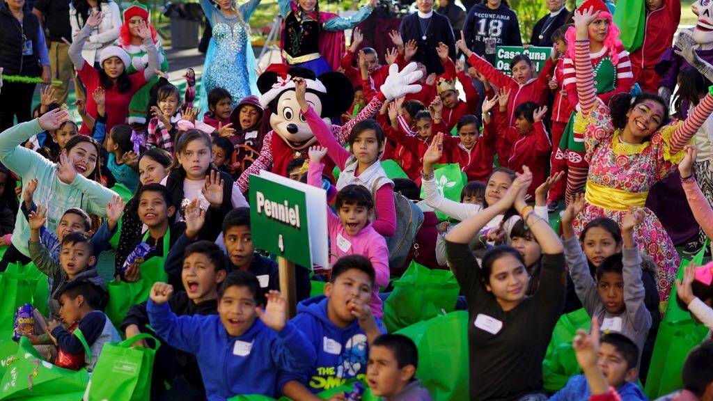 UABC lleva alegría a 195 niños de 9 Casas Hogar de Mexicali