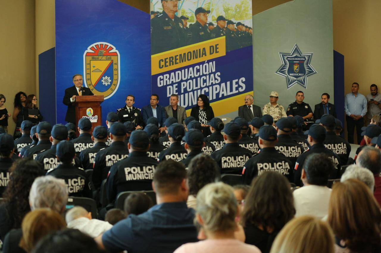 Mexicali tiene 48 nuevos policías