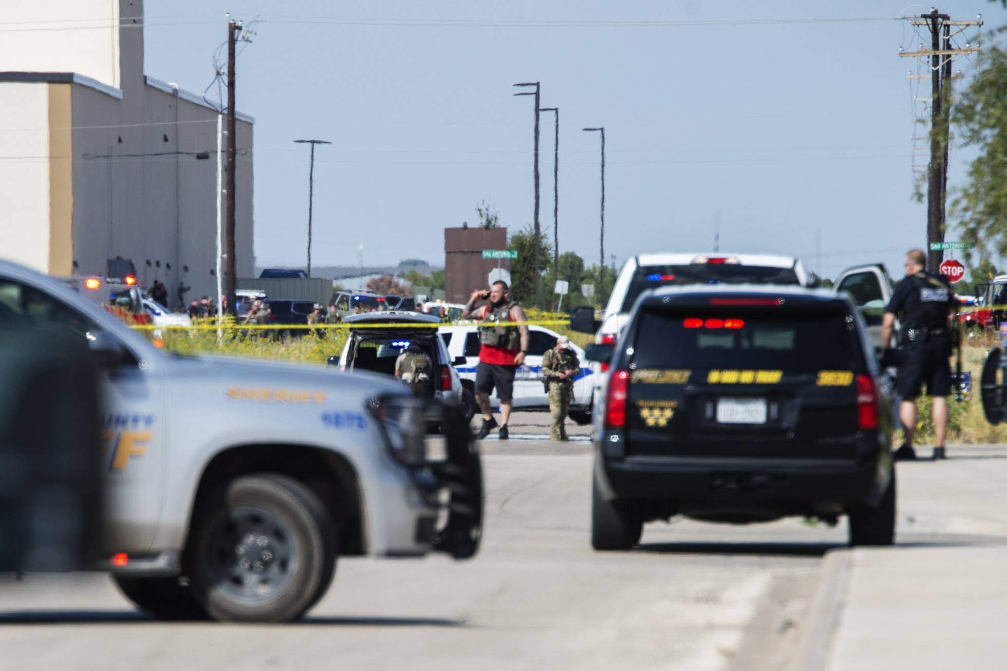 Cinco muertos y 21 heridos en tiroteo en Texas