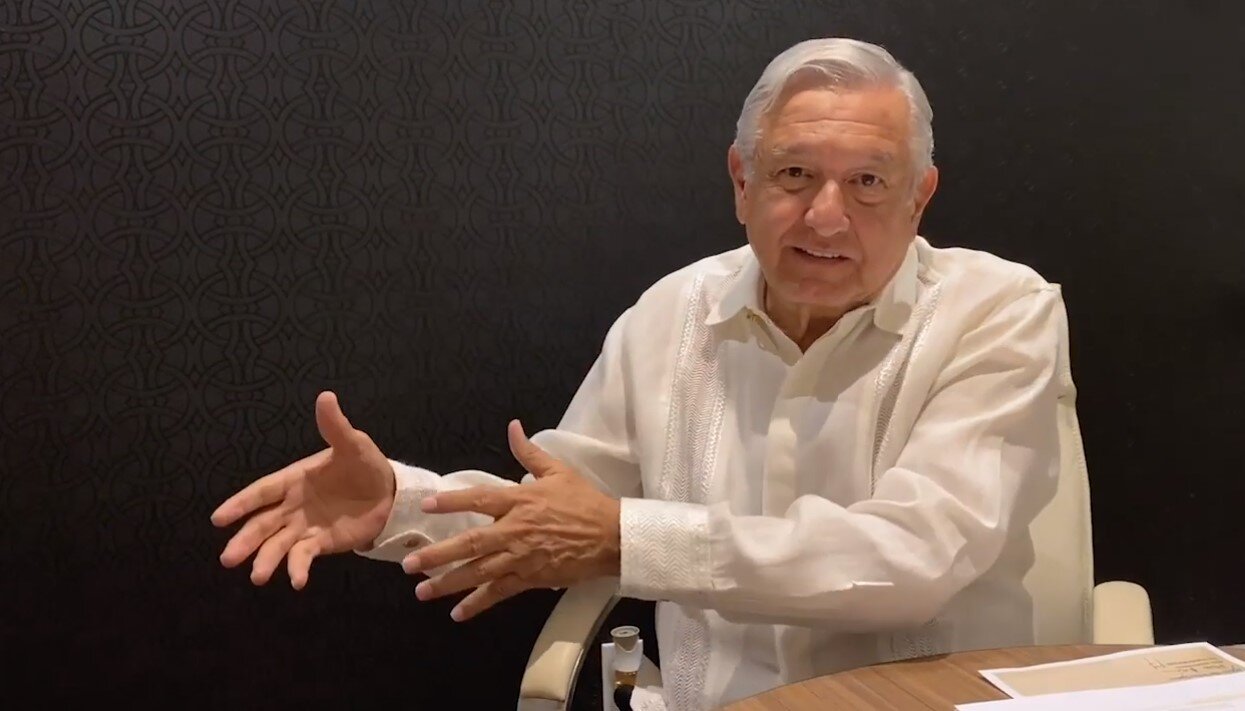 Desde Tijuana, López Obrador pide a México quedarse en casa