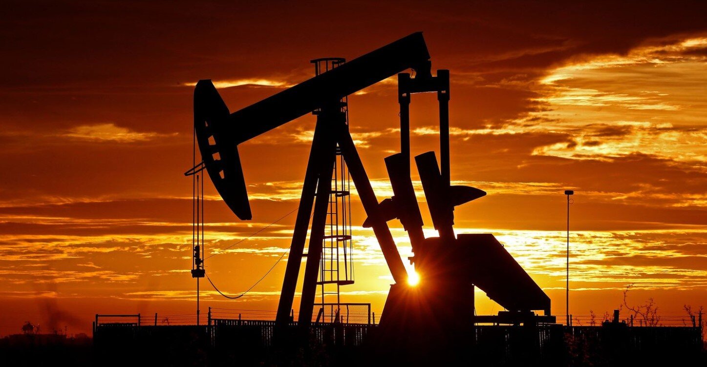Sin consumidores, los precios del petróleo se desploman