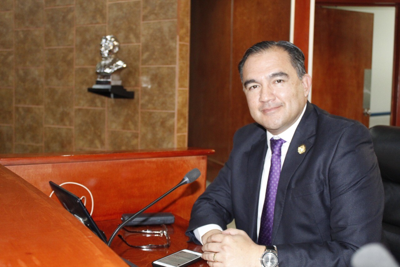 Luis Moreno Hernández asume Presidencia del Congreso de BC