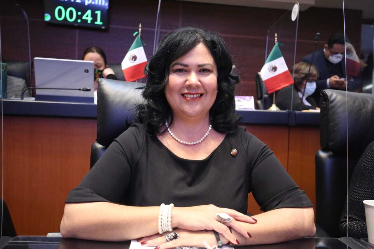 Iniciativa de Senadora León permitiría matrimonios de personas del mismo sexo