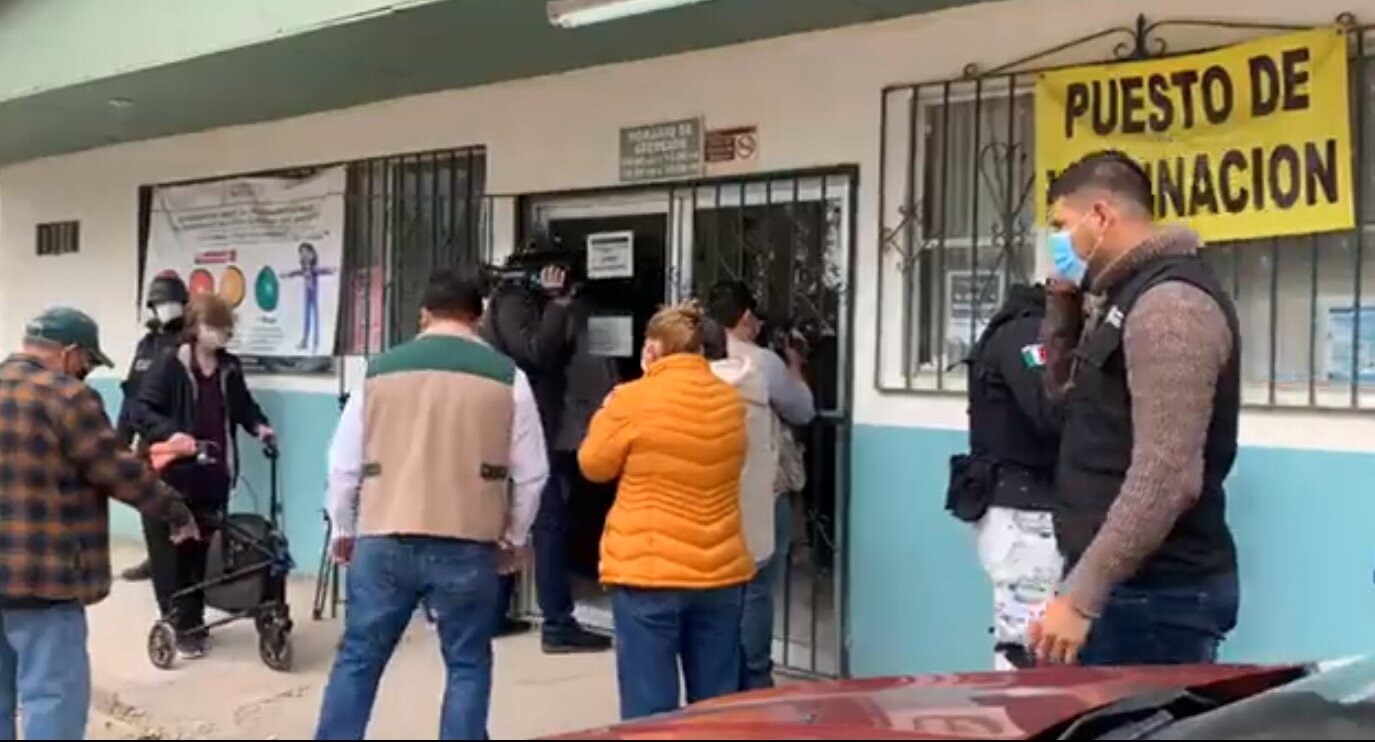 Comienzan a vacunar en el Valle de Mexicali contra COVID-19