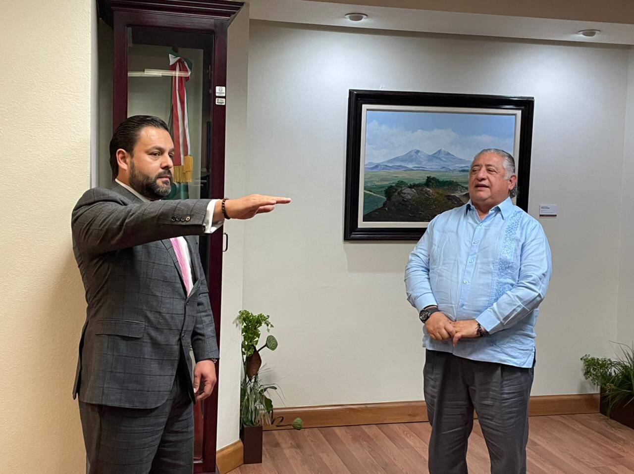 Tras ser cesado de Salud, designan a Clemente González como nuevo Oficial Mayor
