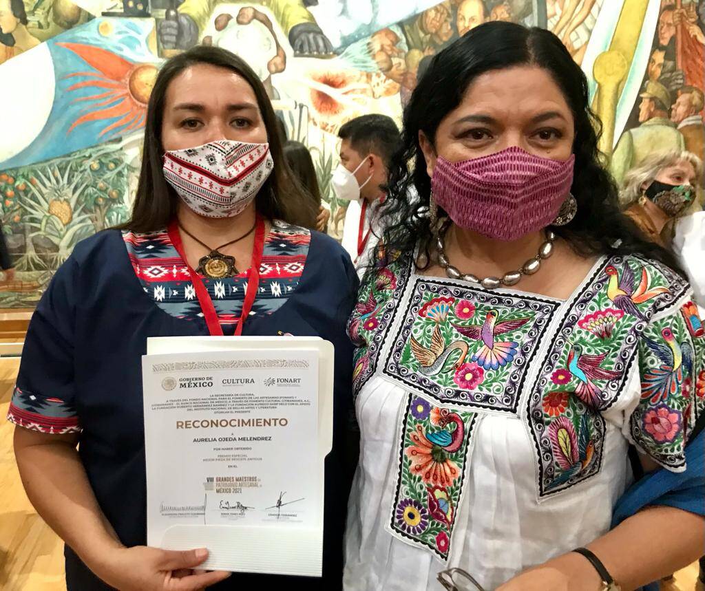 Reconocen a Aurelia Ojeda, indígena de Ensenada, por su trabajo artesanal