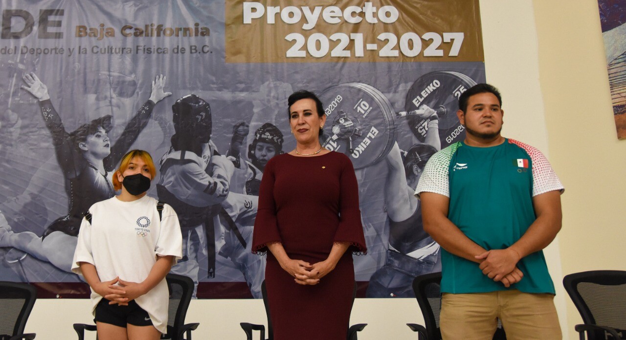 Lourdes Cáñez presenta equipo de trabajo y proyecto 2021-2027