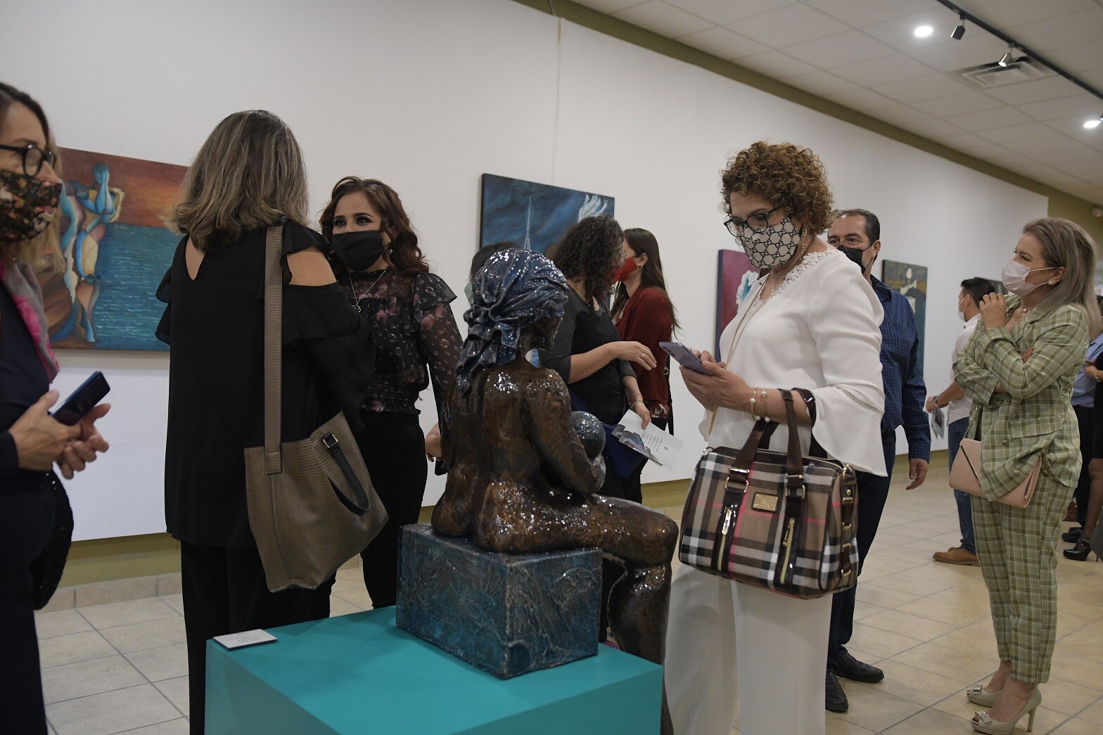 Presenta la UABC exposición “Ángeles y Andantes”