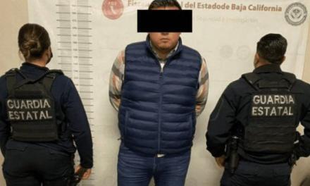 Detienen a funcionario del Ayuntamiento de Tijuana con 300 mil