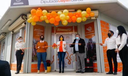 La diputada Daylín inaugura la Casa Naranja