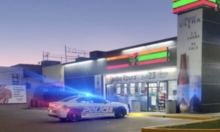Matan a balazos a hombre dentro de tienda de autoservicio