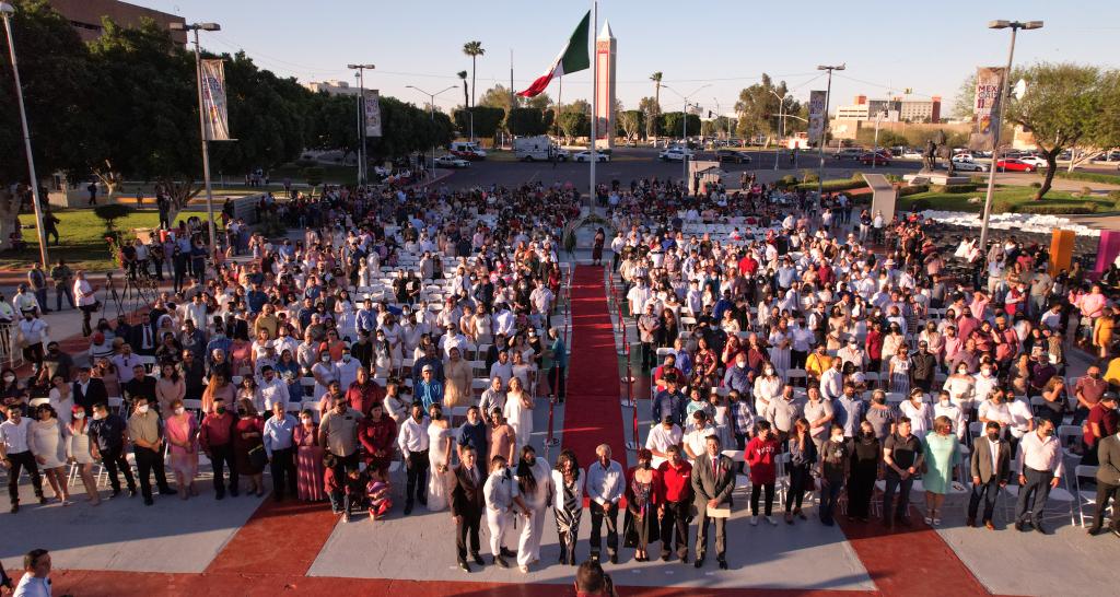 Celebran Bodas Colectivas en Mexicali