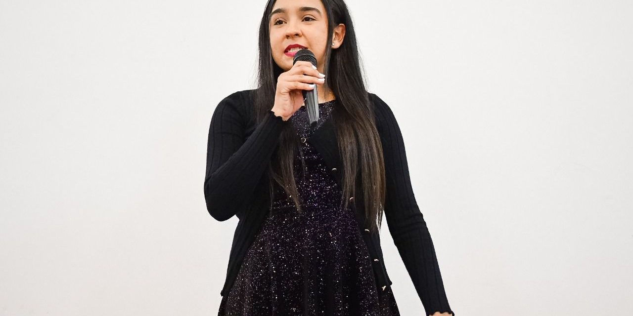 Destaca alumna del Cobach José Vasconcelos en concurso nacional de oratoria