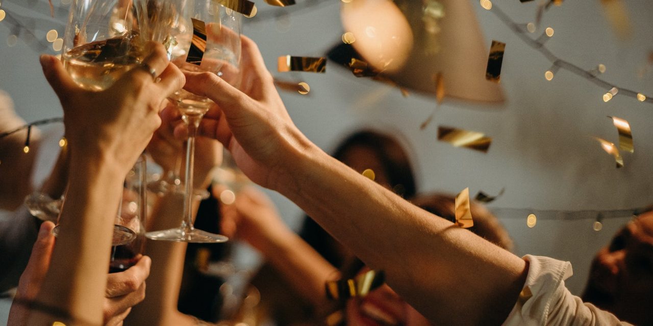 En esta celebración de Año Nuevo ¿cuáles bebidas alcohólicas son menos dañinas para tu hígado?