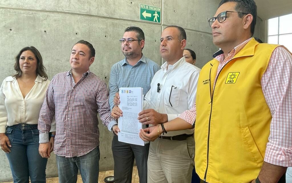 Oposición denuncia a ex funcionaria de Bienestar