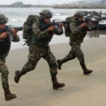 Buscan a soldados desaparecidos en la costa de Ensenada